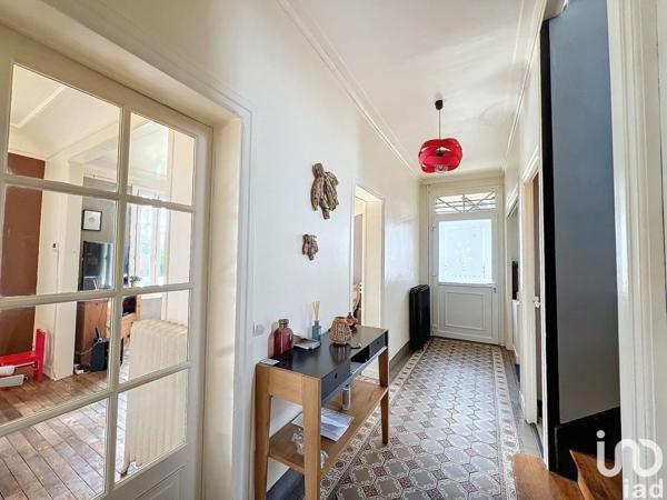 Maison 8 pièces de 156 m² à Saint-Aubin-lès-Elbeuf (76410)