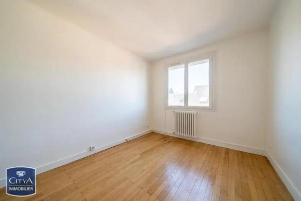 Appartement à louer 3 pièces 73.08m²