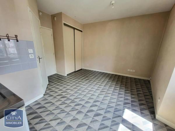 Appartement à louer 2 pièces 29.33m² Clermont-Ferrand (63000)