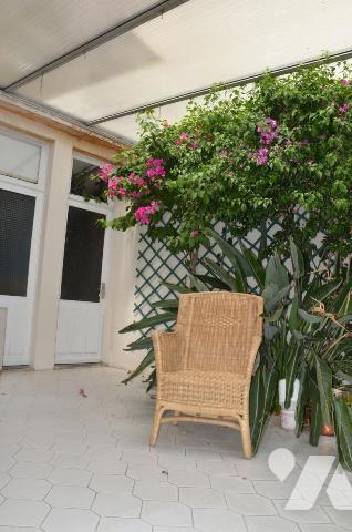 Maison de maître avec dépendances 