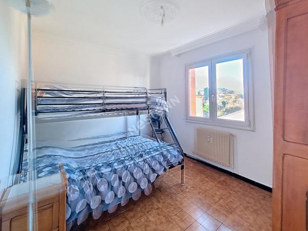 La Seyne Sur Mer de Appt. 4 pièces de 80 m² avec parking collectif