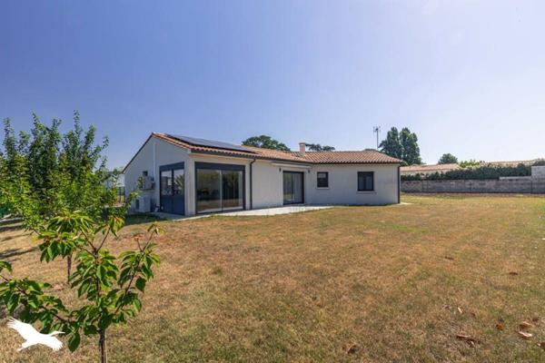 Maison à vendre 328 290 € Tonnay-Charente 5 p 104 m² DPE A
