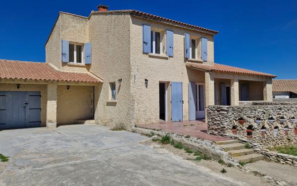 Maison à vendre    5 pièces •  Rochefort-du-Gard