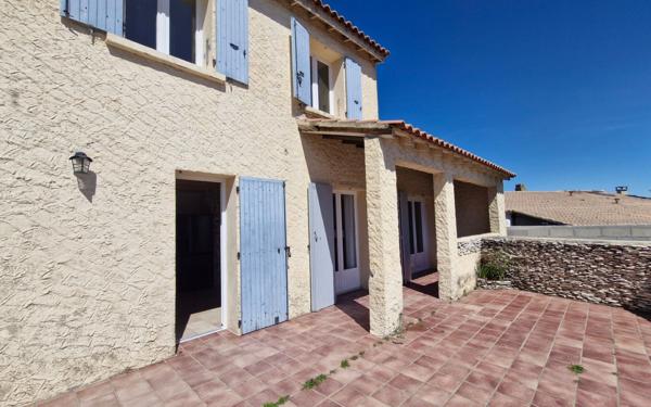 Maison à vendre    5 pièces •  Rochefort-du-Gard