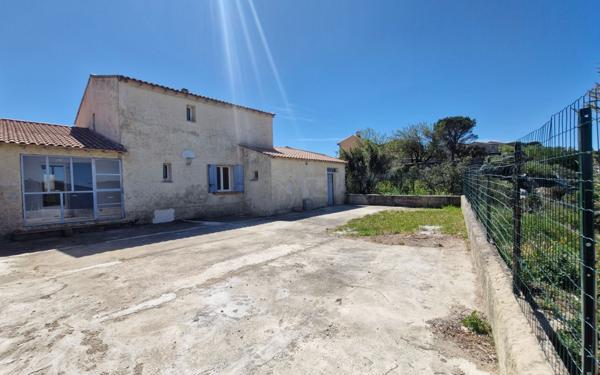 Maison à vendre    5 pièces •  Rochefort-du-Gard