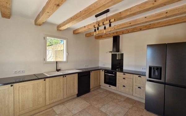 Maison à vendre    5 pièces •  Rochefort-du-Gard