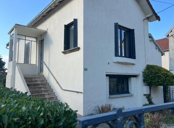 Maison 90m² avec séjour lumineux à l’étage