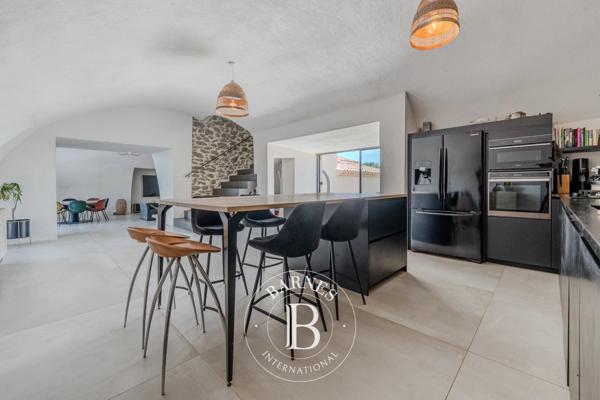 Lourmarin, Propriété 4 Chambres -  400 m² à vendre