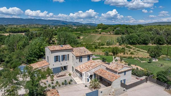 Lourmarin, Propriété 4 Chambres -  400 m² à vendre