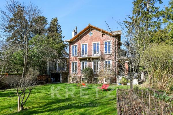 Maison de famille dans une allée privée