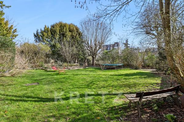 Maison de famille dans une allée privée