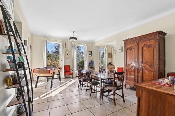 Maison de famille dans une allée privée