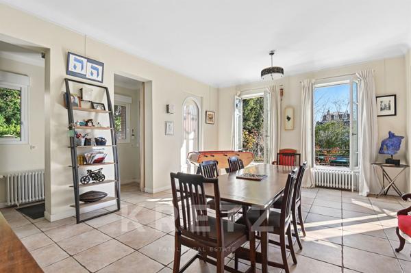 Maison de famille dans une allée privée