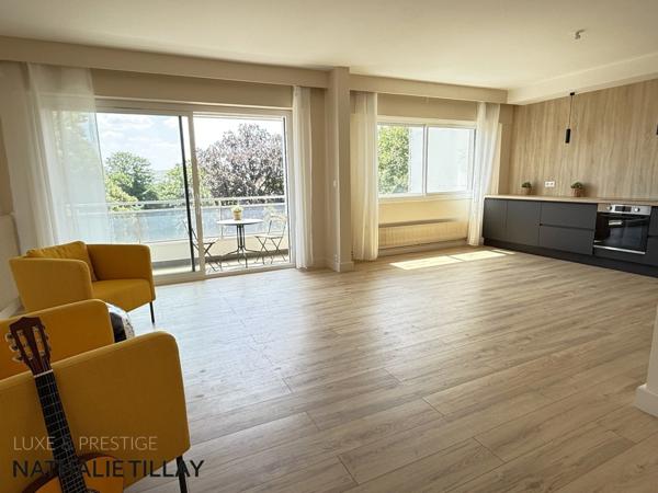 Orleans, Appartement a vendre, rénové avec balcon sud et ascenseur , 2 chambres