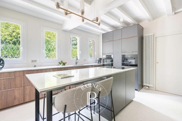 Noisy-le-Roi, Maison 5 Chambres -  215 m² à vendre