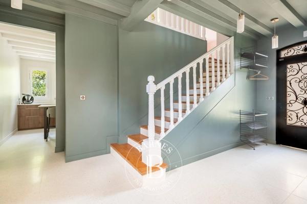Noisy-le-Roi, Maison 5 Chambres -  215 m² à vendre