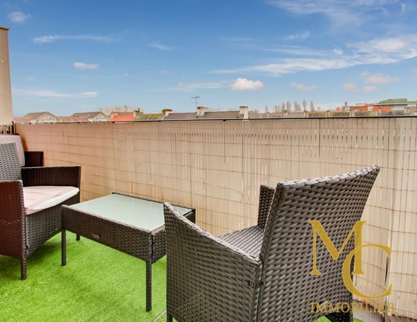 Maurepas (78310) APPARTEMENT / DERNIER ETAGE / CENTRE-VILLE / GARE