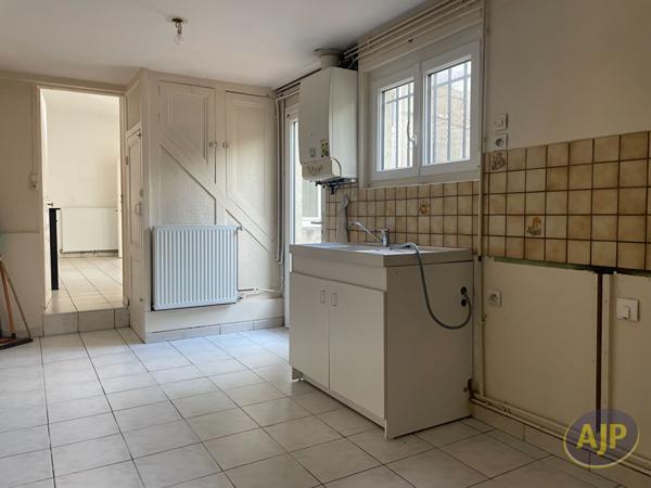Vente maison Saintes : 143 000 € - AJP Immobilier Saintes