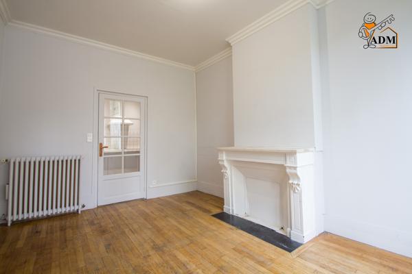 Immeuble
                                                                                                                                                
                                                                                                                                                
                                                                                                                                                
                                                    
                                                                                                                                                                                                                                                                                                                        167  m²                                                                                                                                                                                                         2 etage(s)