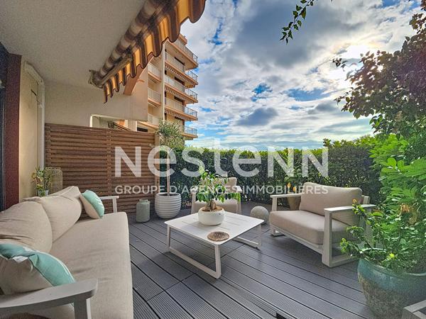 MANDELIEU : 2P REZ DE JARDIN - Rénové - au calme