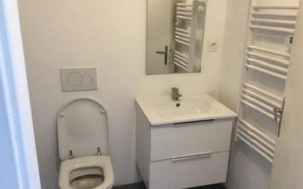 Appartement à louer    1 pièce •  Ambilly