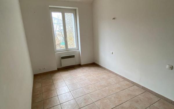 Appartement à louer    2 pièces •  Bessèges