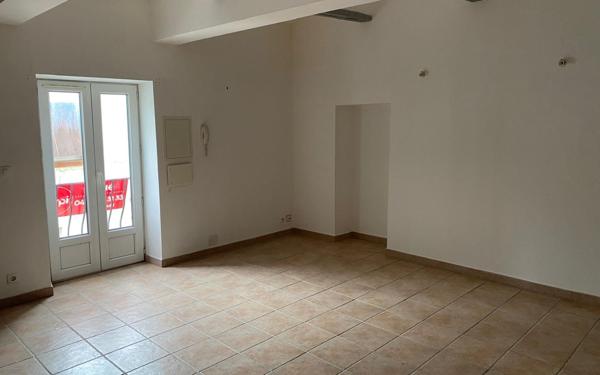 Appartement à louer    2 pièces •  Bessèges