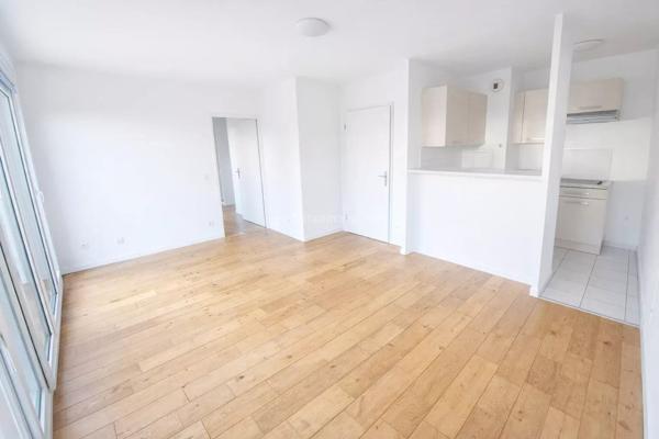 Vente                                                      Appartement
                        
                     2 pièces                      36 m2                     à Magny-le-Hongre