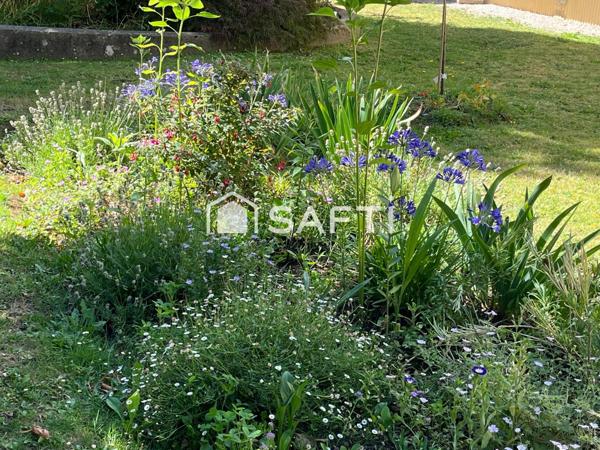 Traversant Est-Ouest, Résidence familiale arborée