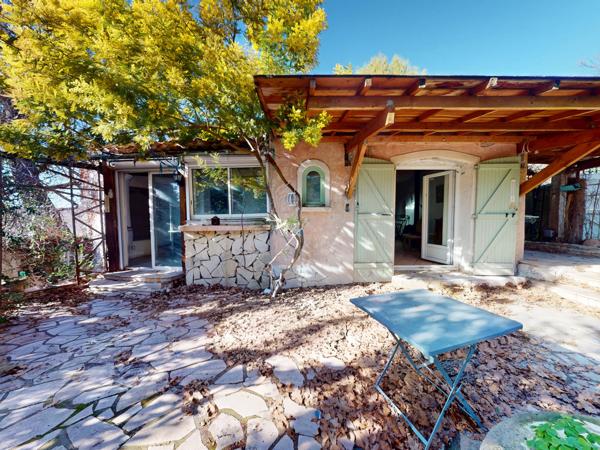 Aubagne (13400) A RENOVER – Maison provençale avec jardin