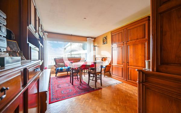 Appartement à vendre    3 pièces • 75 m2 Paris 11