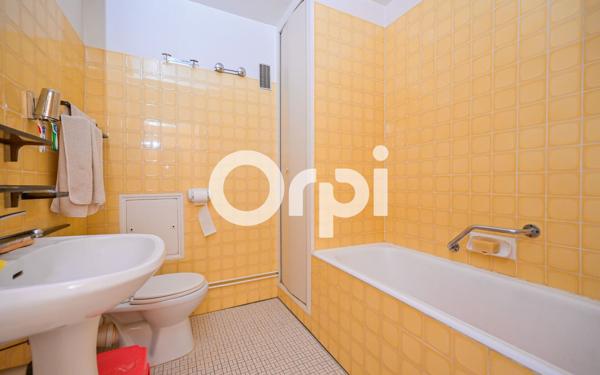 Appartement à vendre    3 pièces • 75 m2 Paris 11