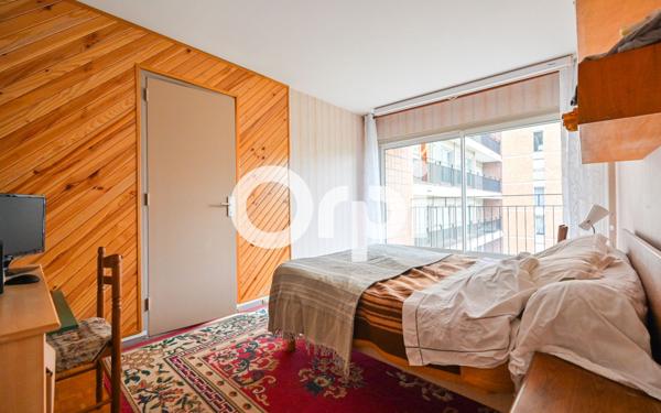 Appartement à vendre    3 pièces • 75 m2 Paris 11