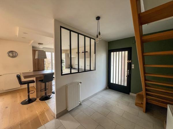 Maison familiale 4 chambres à Grésy-sur-Aix avec jardin, double garage, piscine (73)