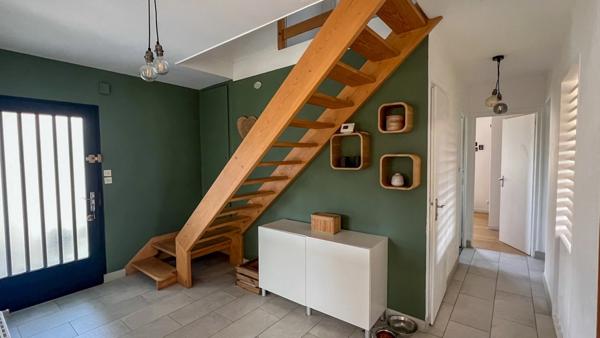 Maison familiale 4 chambres à Grésy-sur-Aix avec jardin, double garage, piscine (73)