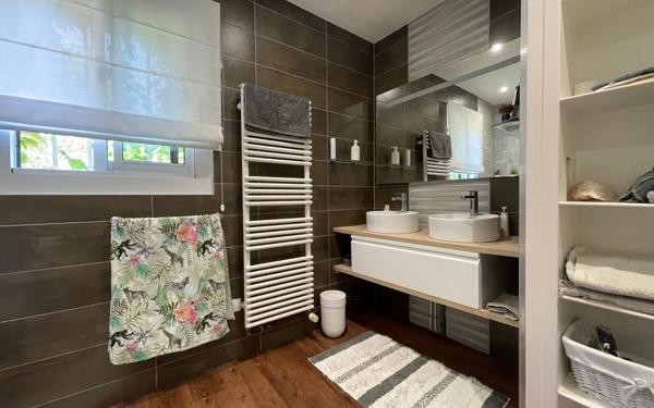 Maison à vendre    6 pièces •  Aytré