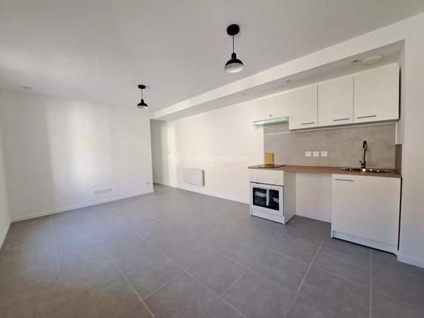 Location                                                      Appartement
                        
                     3 pièces                      46 m2                     à Carmaux