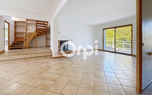 Maison à vendre    6 pièces •  Brive-la-Gaillarde