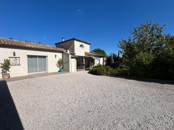 MAISON AVEC JARDIN ET PISCINE A CARCASSONNE