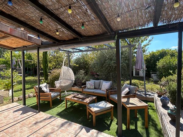MAISON AVEC JARDIN ET PISCINE A CARCASSONNE