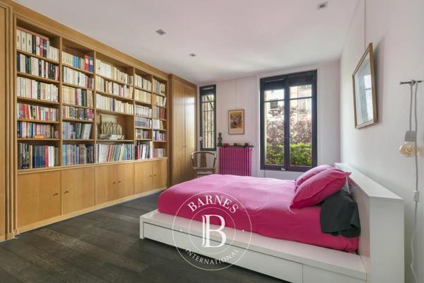 Paris 11ème, Maison 9 Chambres -  423 m² à vendre