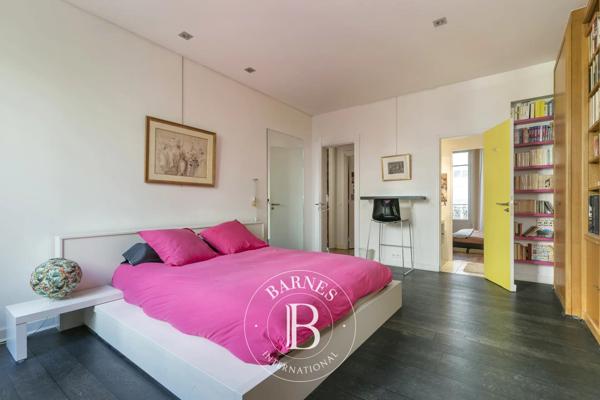 Paris 11ème, Maison 9 Chambres -  423 m² à vendre