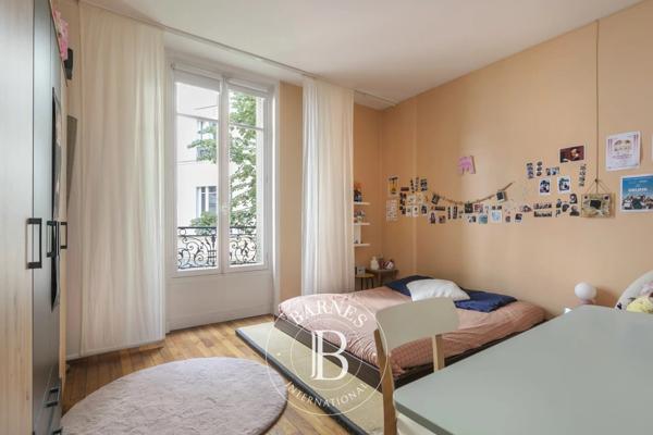 Paris 11ème, Maison 9 Chambres -  423 m² à vendre