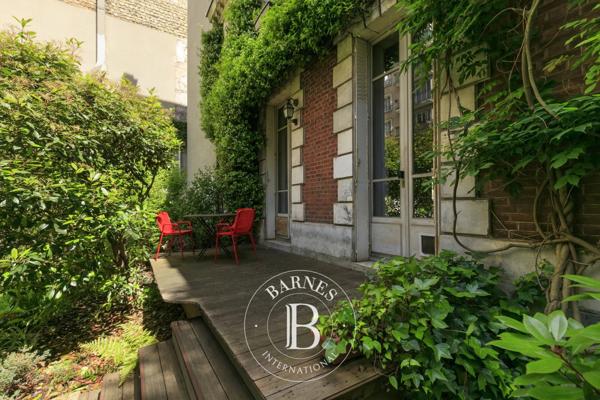 Paris 11ème, Maison 9 Chambres -  423 m² à vendre