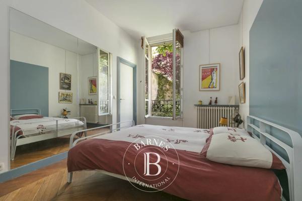 Paris 11ème, Maison 9 Chambres -  423 m² à vendre
