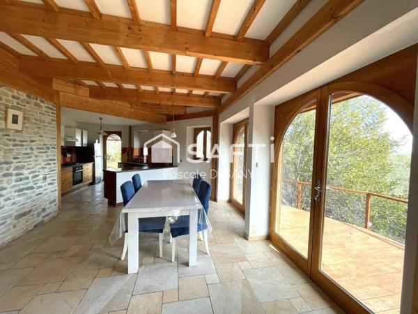 Propriété écologique et atypique en bois Joyeuse