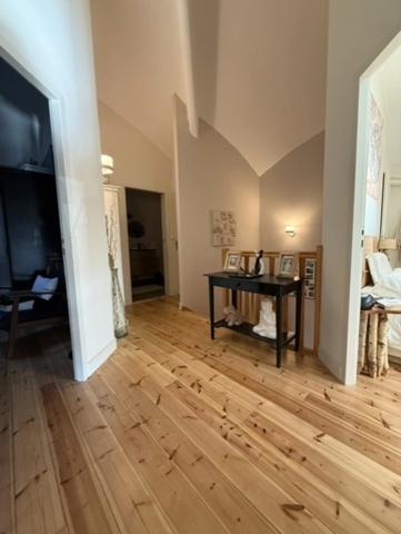 POITIERS- APPARTEMENT DE STANDING DE 128 M²- RESIDENCE DE CARACTERE AVEC ASCENSEUR