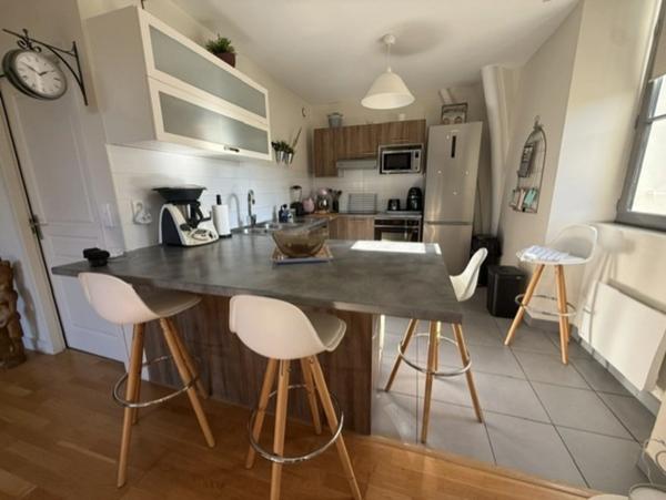 POITIERS- APPARTEMENT DE STANDING DE 128 M²- RESIDENCE DE CARACTERE AVEC ASCENSEUR