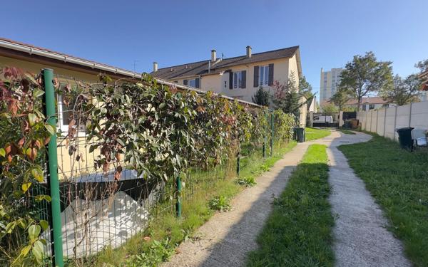 Maison à vendre    16 pièces •  Neuilly-Plaisance