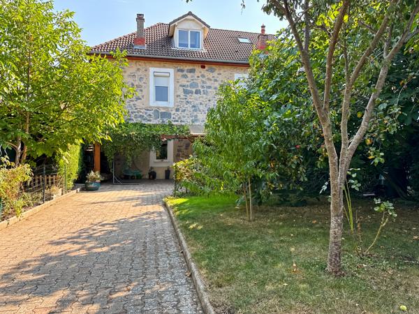 Maison 4 pièces - 180 m² Exclusivité efficity